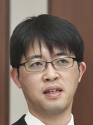 呼吸器内科 副部長 佐藤新太郎 先生