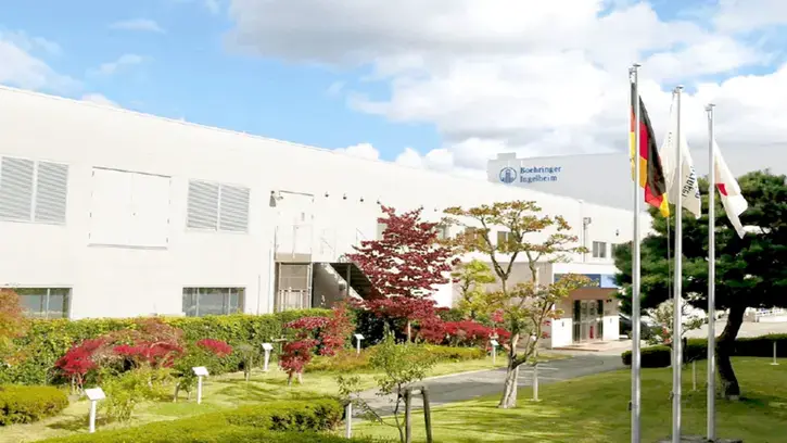 世界最高水準の山形工場を紹介します。患者さんのもとへプラザキサ®が届くまで